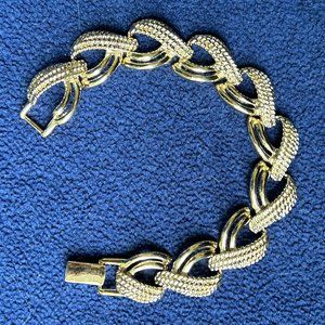 Vintage Napier Gold Tone Large Chain Link Bracelet